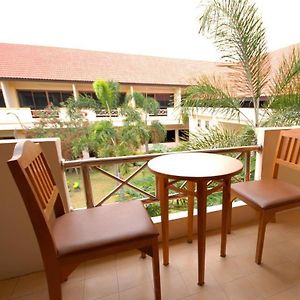Golden Land Hotel